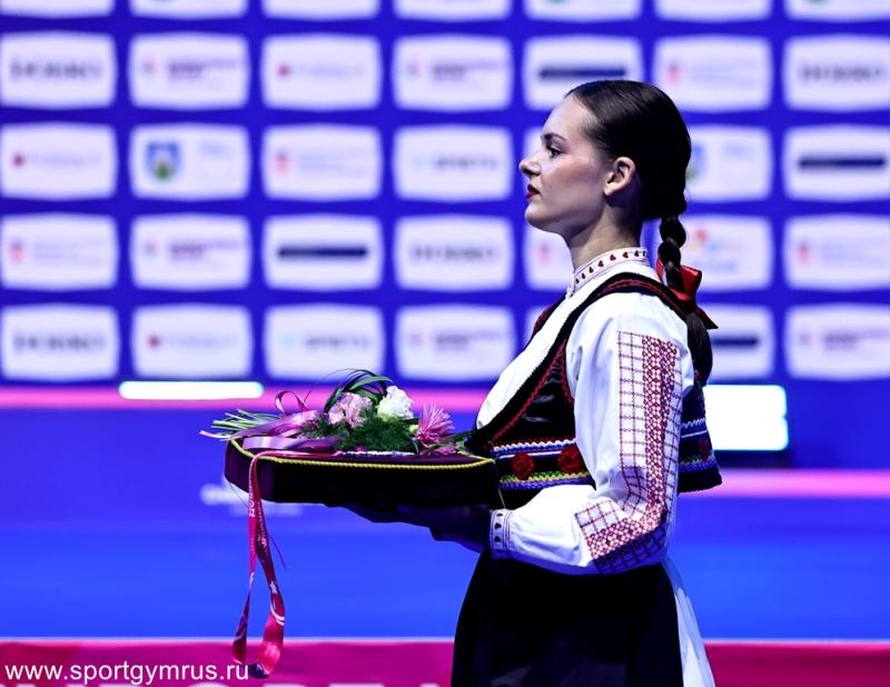 Юниорки.  Финалы в отдельных видах. Награждение