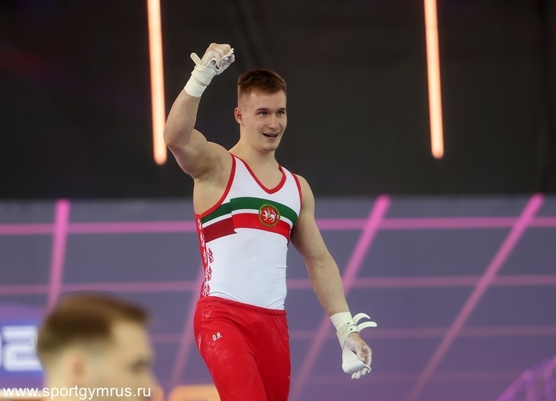Гимнаст Маринов стал чемпионом России в многоборье