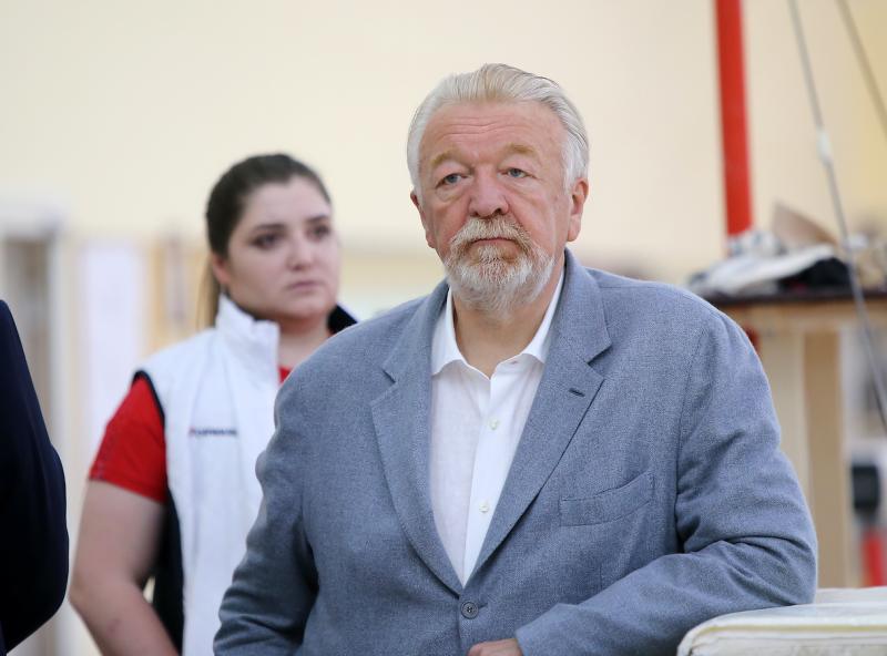 Титов заявил о необходимости участия российских спортсменов в международных турнирах