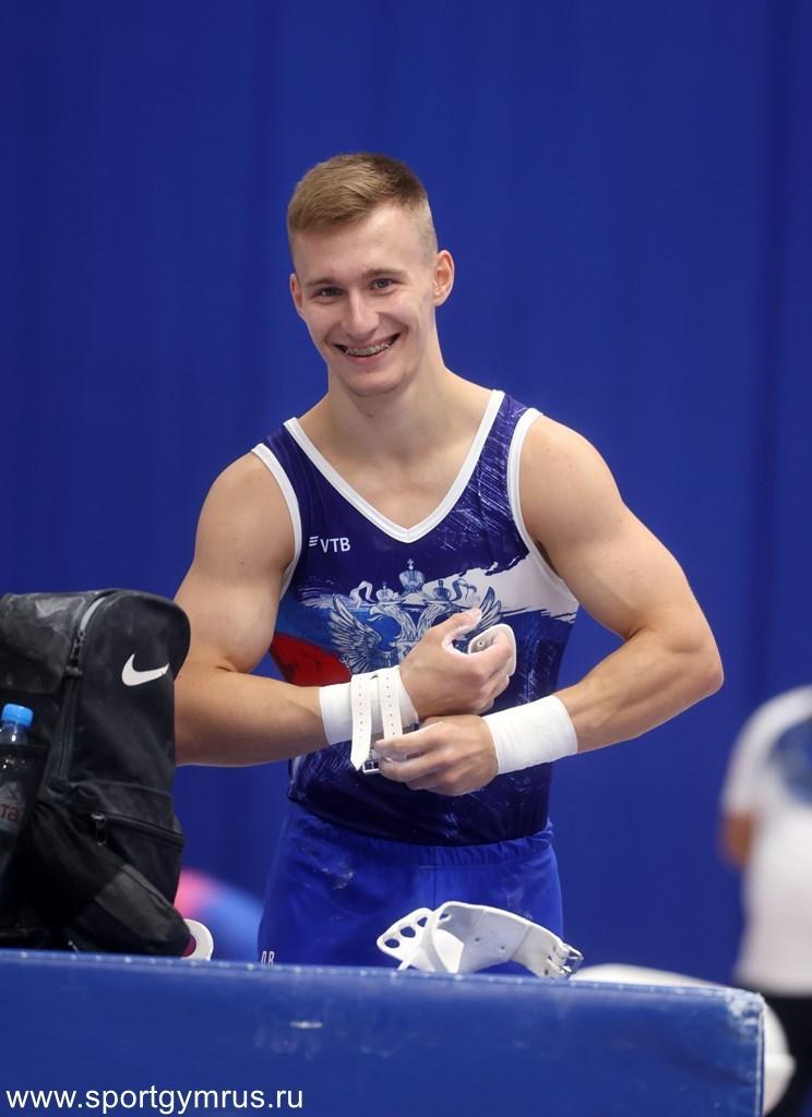 Абсолютного чемпиона России гимнаста Маринова прооперируют в начале октября