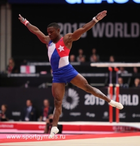 Кубинец Манрик Лардует